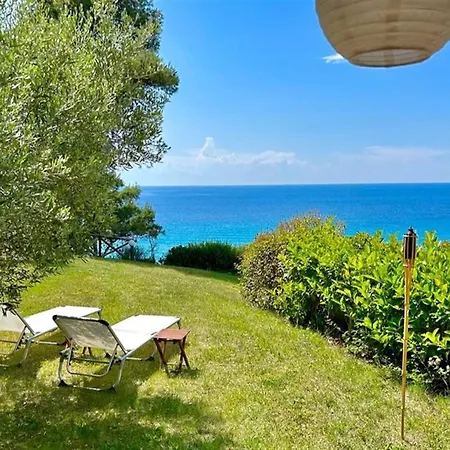 Villa Toula On The Fourka 3 Bedrooms 7 Guests Skála Foúrkas