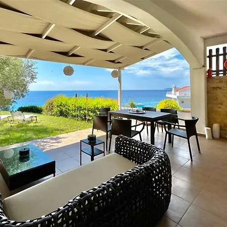Toula On The Fourka 3 Bedrooms 7 Guests *