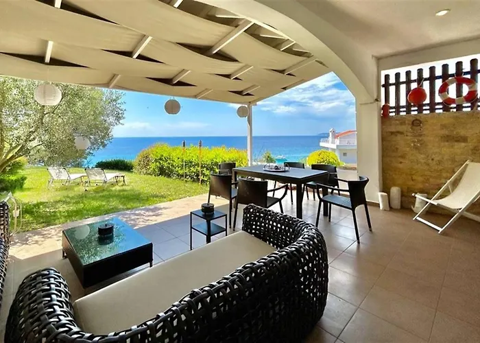 Toula Fourka 3 Bedrooms 8 Guests *